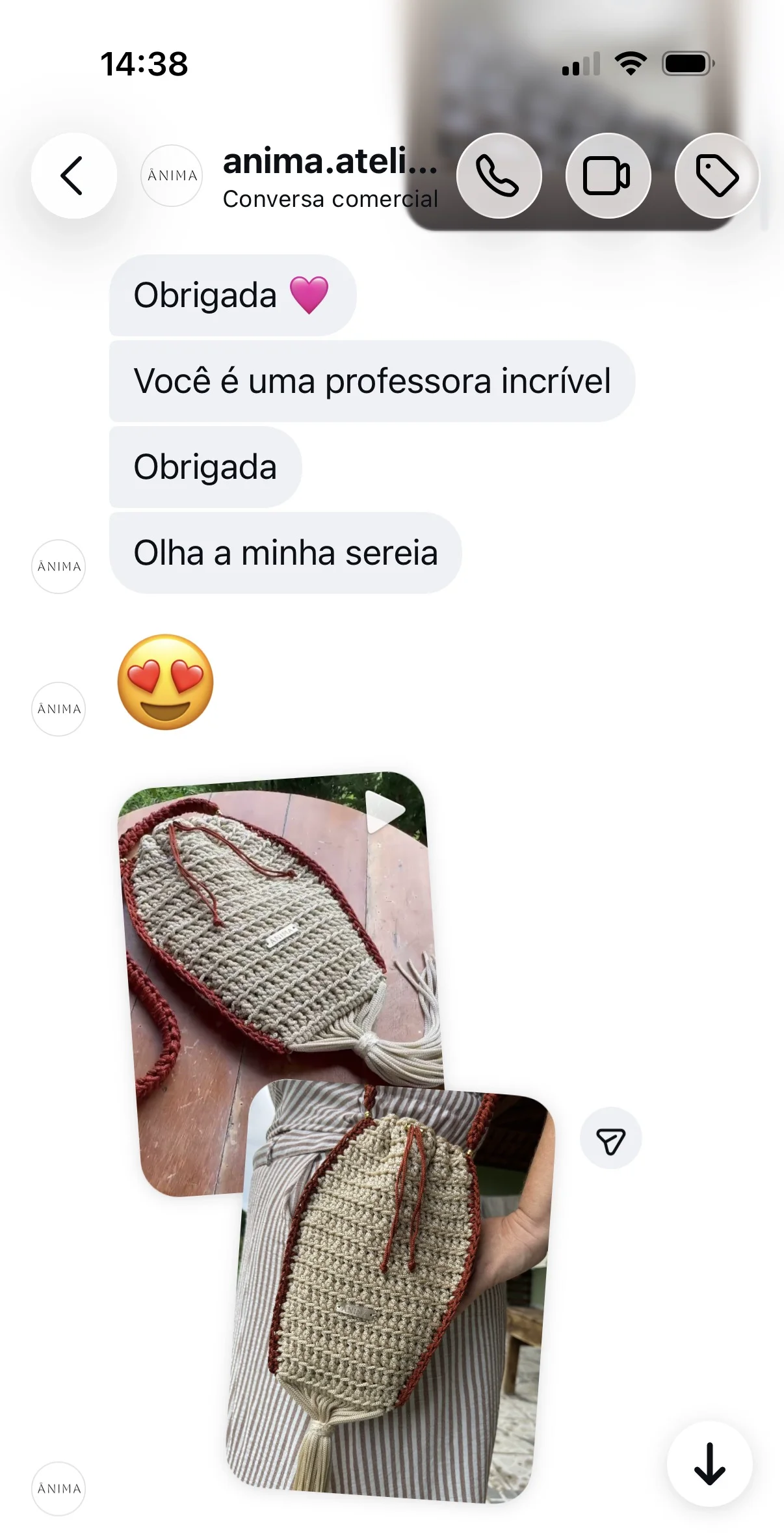 Depoimento de aluna: elogia a didática das aulas e mostra a bolsa sereia pronta